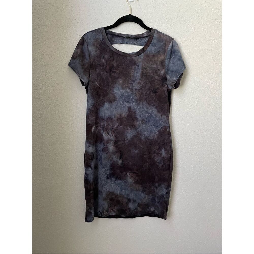 MRT 1030 Razor Cut Back Dress Size Large